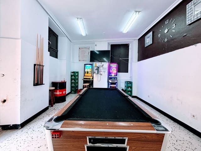 Local Comercial en Vegueta, Las Palmas de Gran Canaria en venta - 175.000 € (Ref: 9883968)