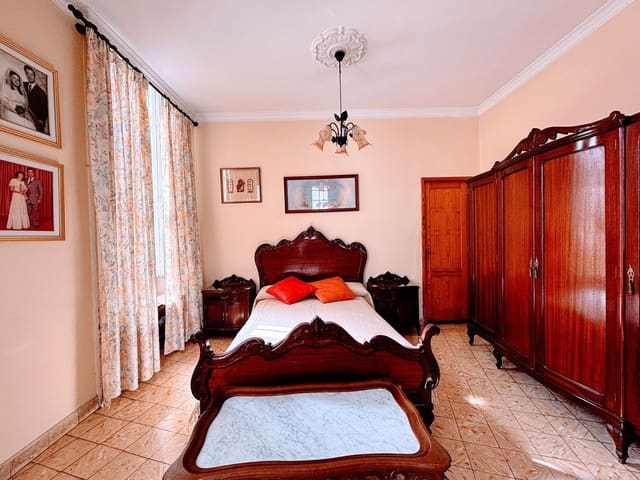 3 quarto Apartamento para venda em Vegueta, Las Palmas de Gran Canaria com garagem - 175 000 € (Ref: 9883969)