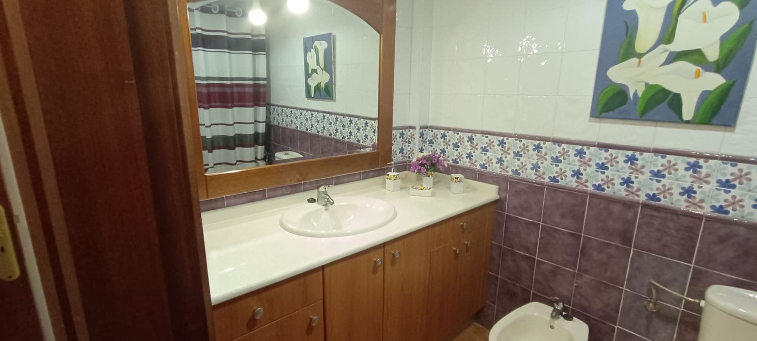 3 bedroom Apartment for rent in Telde with garage - € 850 (Ref: 9885336)