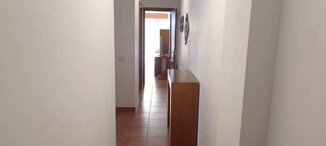 3 bedroom Apartment for rent in Marpequeña, Telde with garage - € 850 (Ref: 9885336)