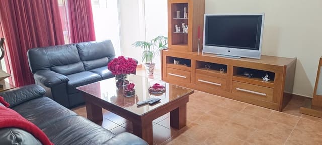 3 bedroom Apartment for rent in Marpequeña, Telde with garage - € 850 (Ref: 9885336)