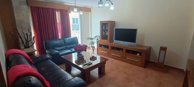 3 bedroom Apartment for rent in Marpequeña, Telde with garage - € 850 (Ref: 9885336)