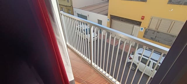 3 bedroom Apartment for rent in Marpequeña, Telde with garage - € 850 (Ref: 9885336)