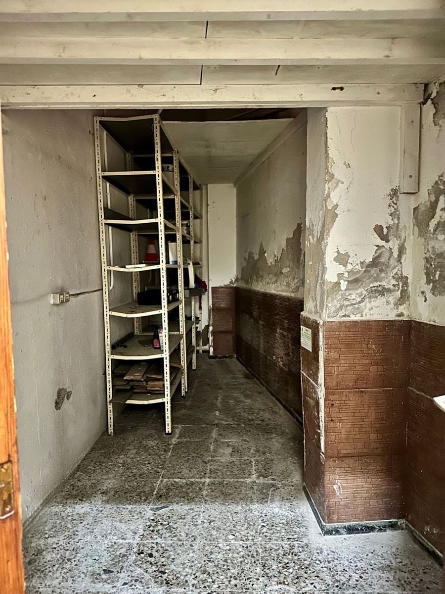 Komercyjne na sprzedaż w Las Palmas de Gran Canaria - 195 000 € (Ref: 9889633)