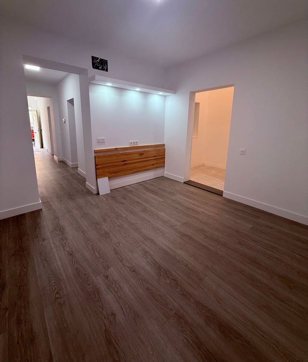5 makuuhuone Omakotitalo myytävänä paikassa Telde mukana 
autotalli - 227 000 € (Ref: 9891557)