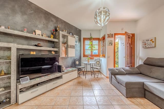 Apartamento de 3 habitaciones en Teror en venta con garaje - 175.000 € (Ref: 9906722)