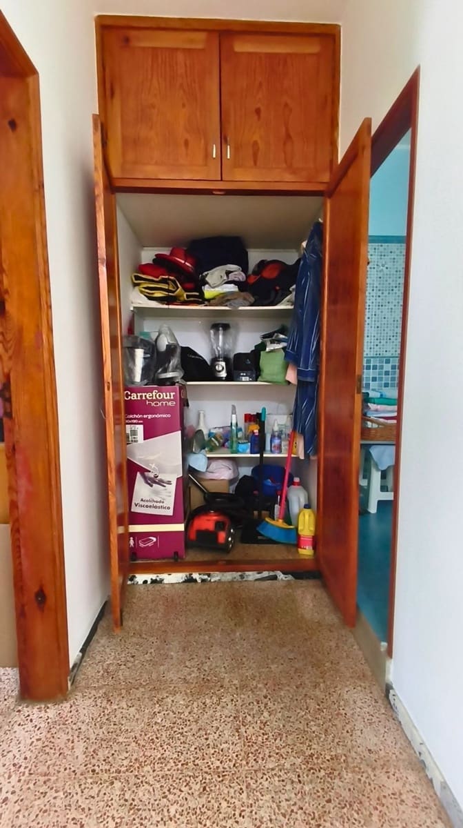 3 slaapkamer Appartement te koop in Las Palmas de Gran Canaria met garage - € 169.000 (Ref: 9926673)