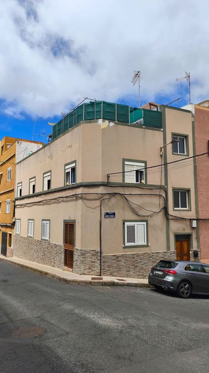 3 slaapkamer Appartement te koop in Las Palmas de Gran Canaria met garage - € 169.000 (Ref: 9926673)
