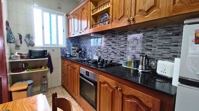 3 Zimmer Apartment zu verkaufen in Tamaraceite, Las Palmas de Gran Canaria mit Garage - 169.000 € (Ref: 9926673)