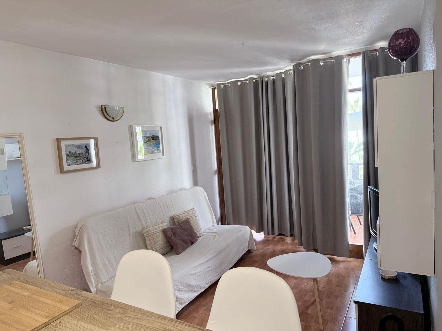 2 slaapkamer Appartement te huur in Playa del Ingles met zwembad garage - € 900 (Ref: 9928579)