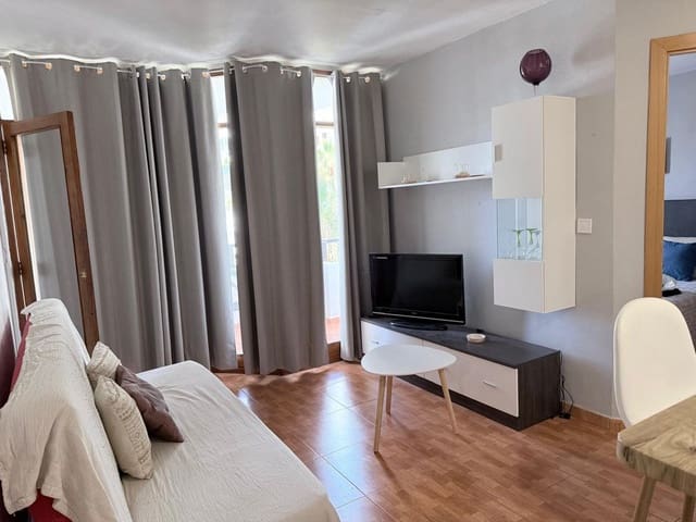 2 soverom Leilighet til leie i Playa del Inglés, San Bartolomé de Tirajana med svømmebasseng garasje - € 900 (Ref: 9928579)