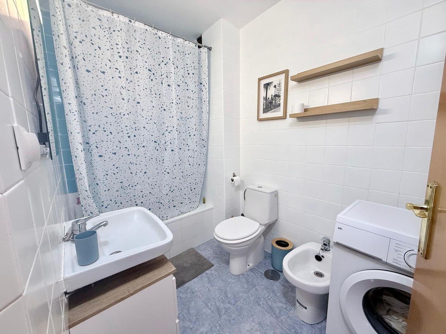 2 slaapkamer Appartement te huur in Playa del Ingles met zwembad garage - € 900 (Ref: 9928579)