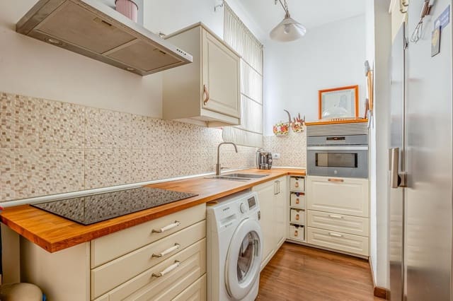 3 chambre Appartement à vendre à Schamann - Rehoyas, Las Palmas de Gran Canaria avec garage - 290 000 € (Ref: 9928580)