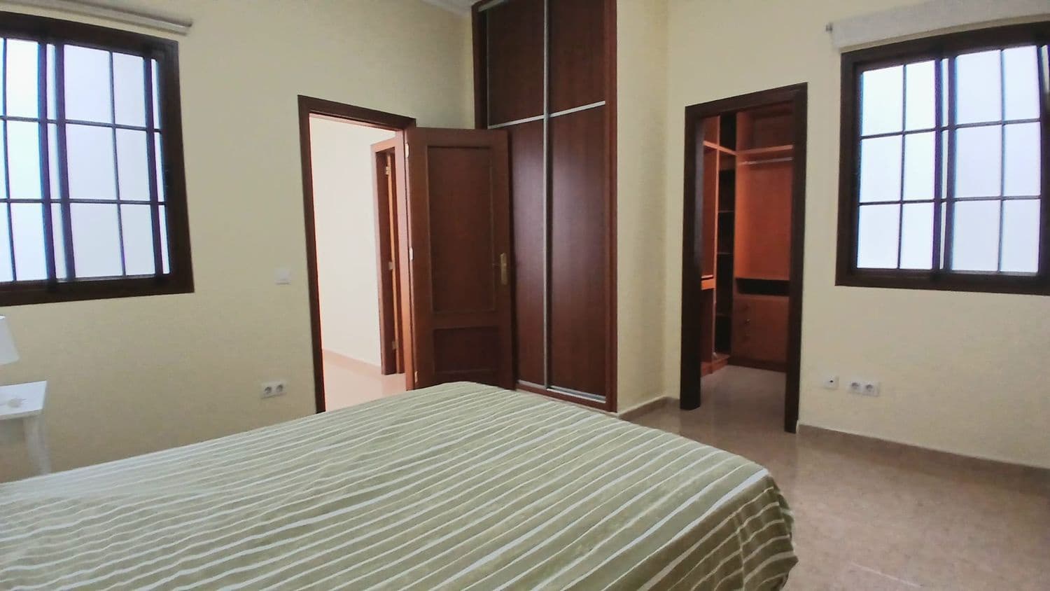 Appartement de 1 chambre à louer à Las Palmas de Gran Canaria avec garage - 850 € (Ref: 9941638)