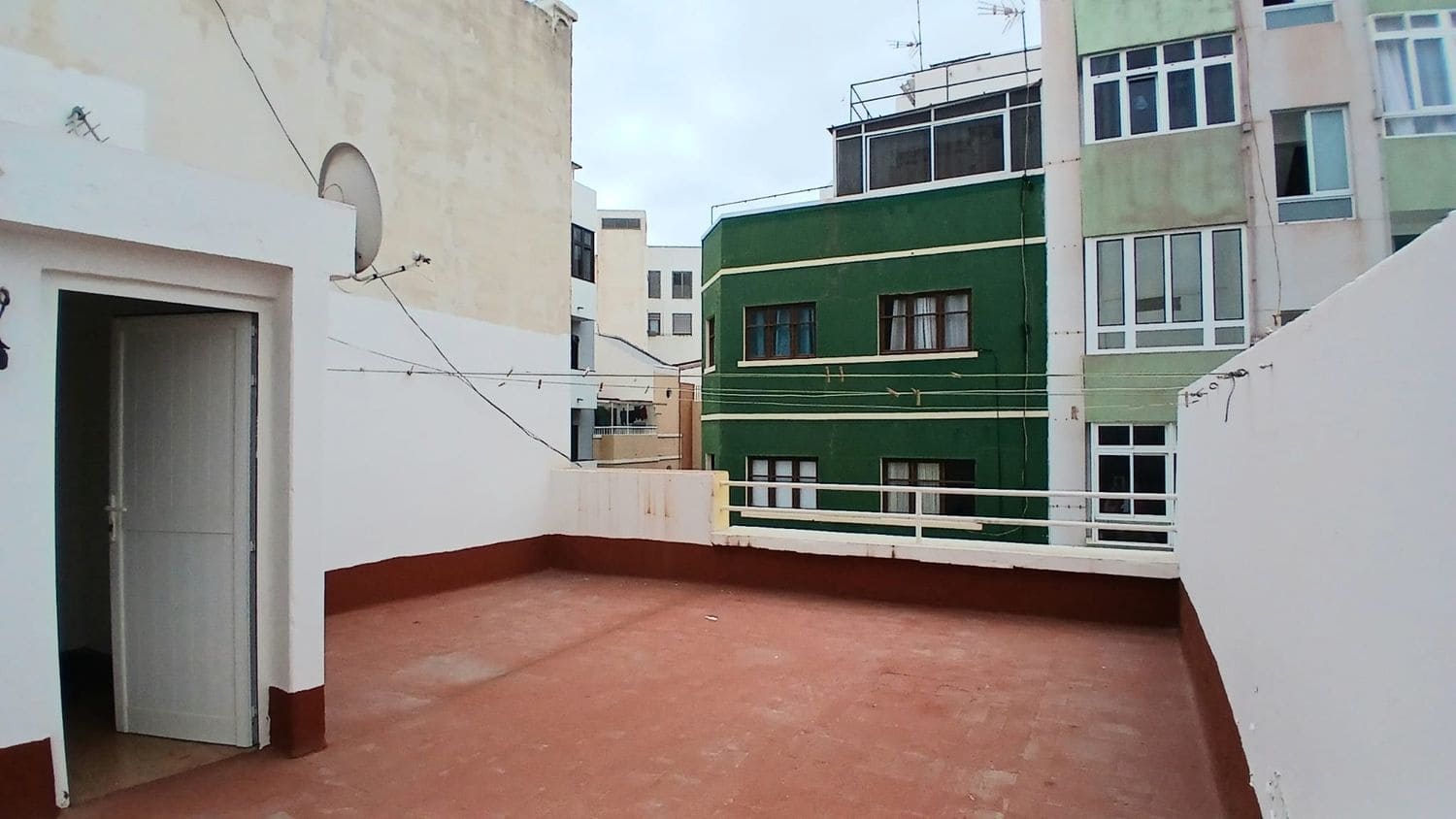 Appartement de 1 chambre à louer à Las Palmas de Gran Canaria avec garage - 850 € (Ref: 9941638)