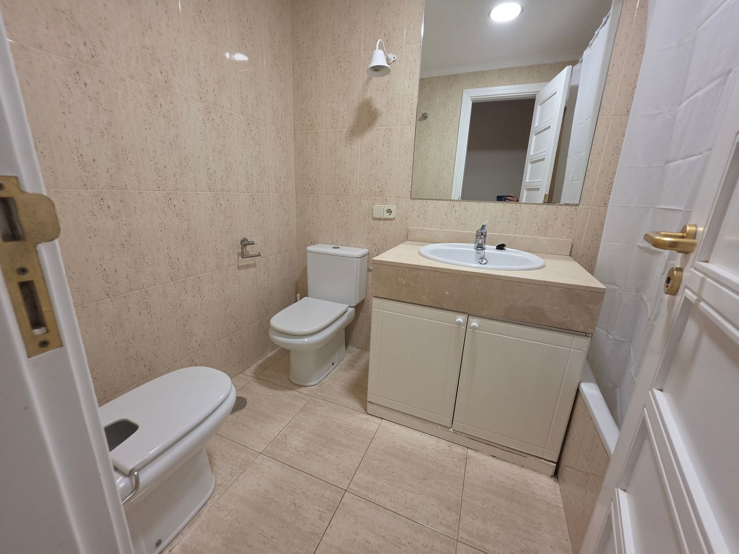 4 soverom Leilighet til leie i Las Palmas de Gran Canaria med garasje - € 1 630 (Ref: 9944957)