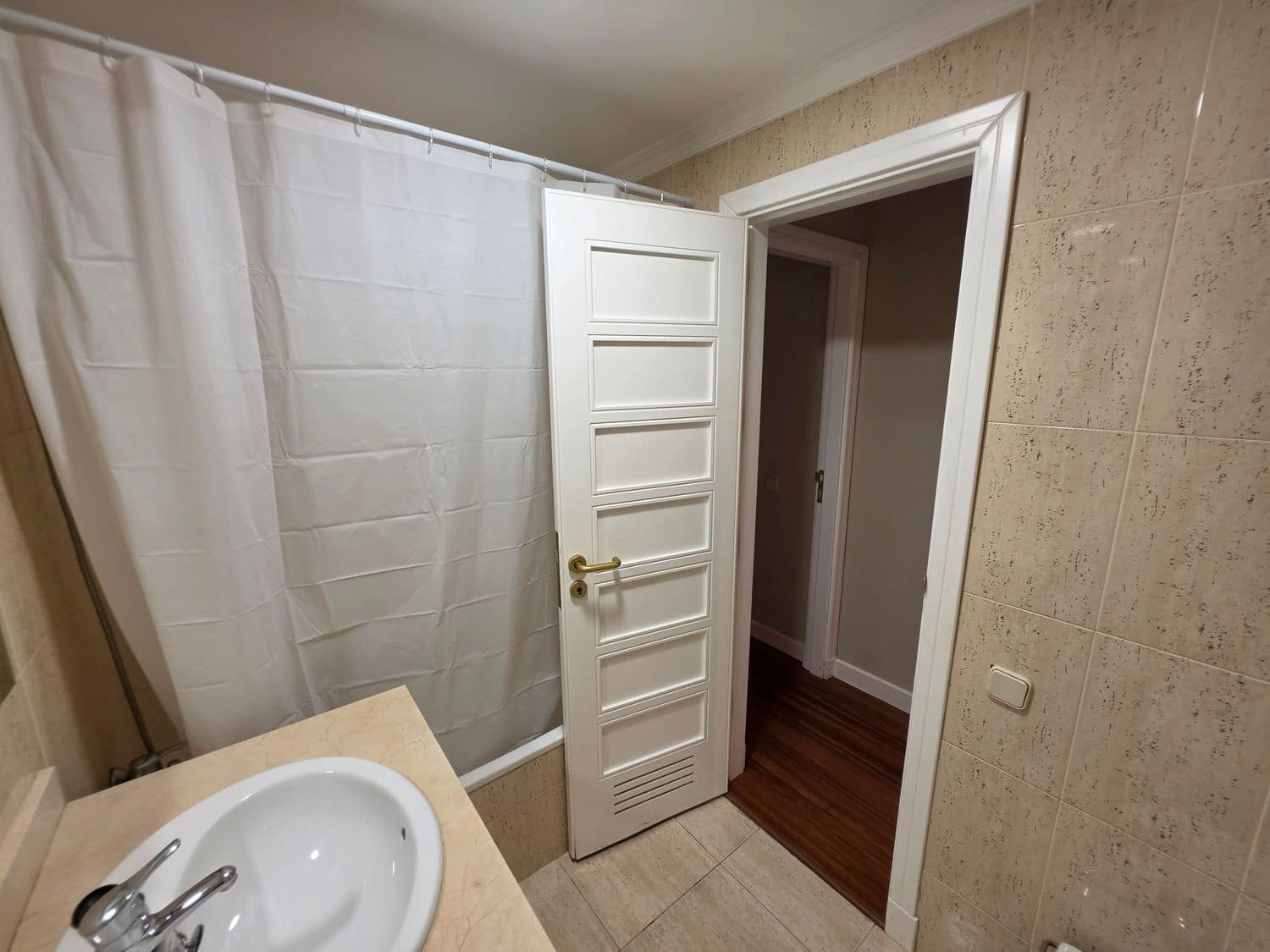 4 soverom Leilighet til leie i Las Palmas de Gran Canaria med garasje - € 1 630 (Ref: 9944957)