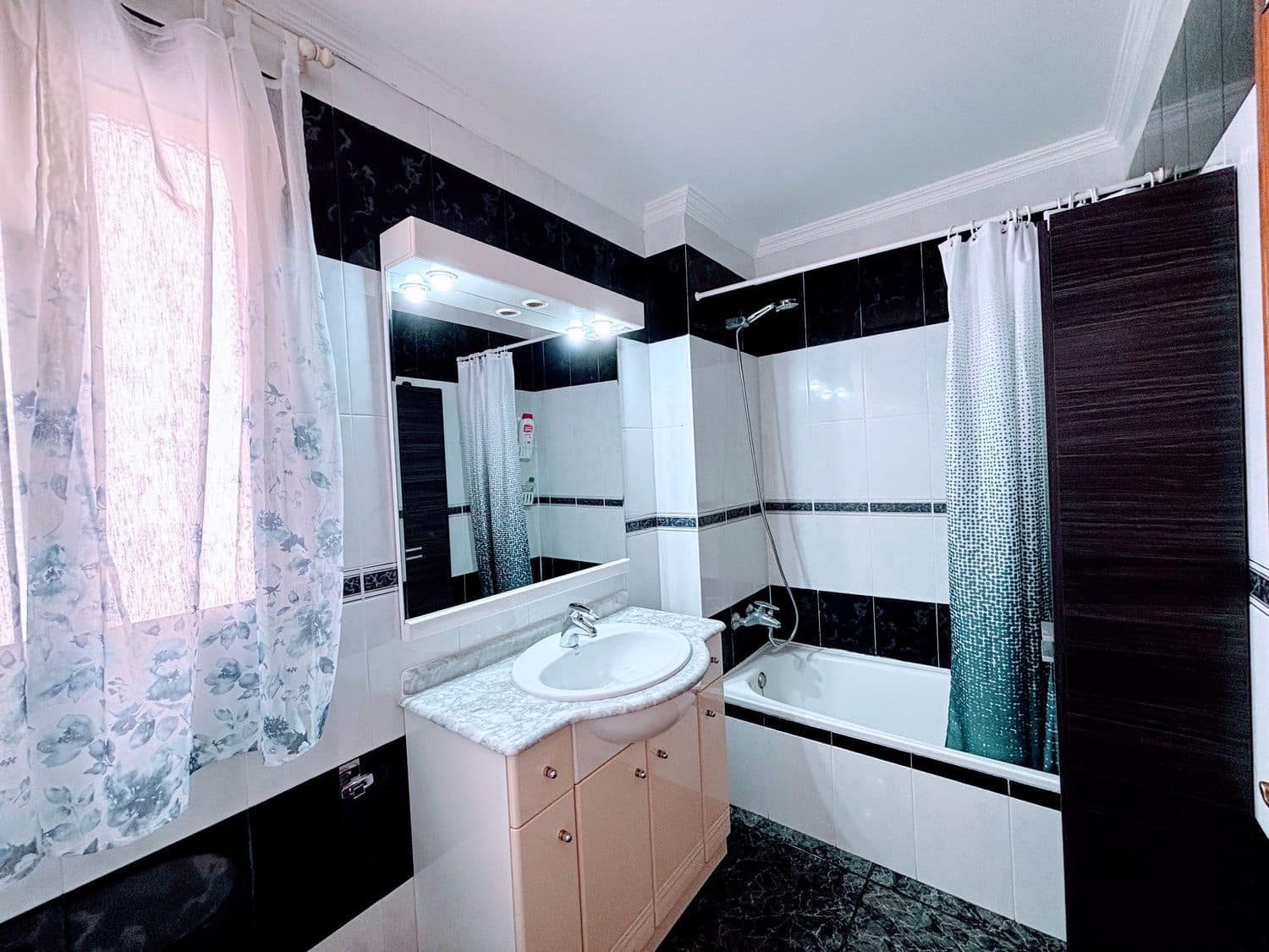 4 camera da letto Appartamento in vendita in Las Palmas de Gran Canaria con garage - 204.900 € (Rif: 9944958)