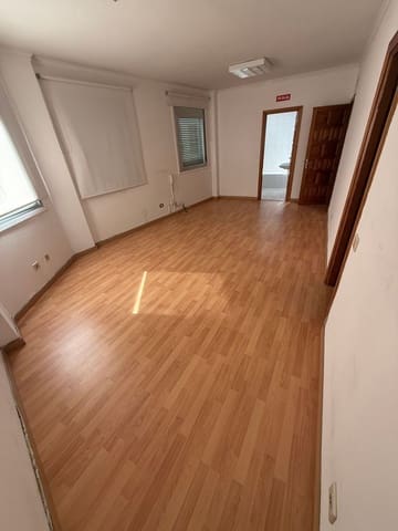 Kontor til leje i Vegueta, Las Palmas de Gran Canaria - € 700 (Ref: 9949056)