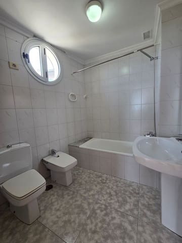 Kantoor te huur in Vegueta, Las Palmas de Gran Canaria - € 700 (Ref: 9949056)
