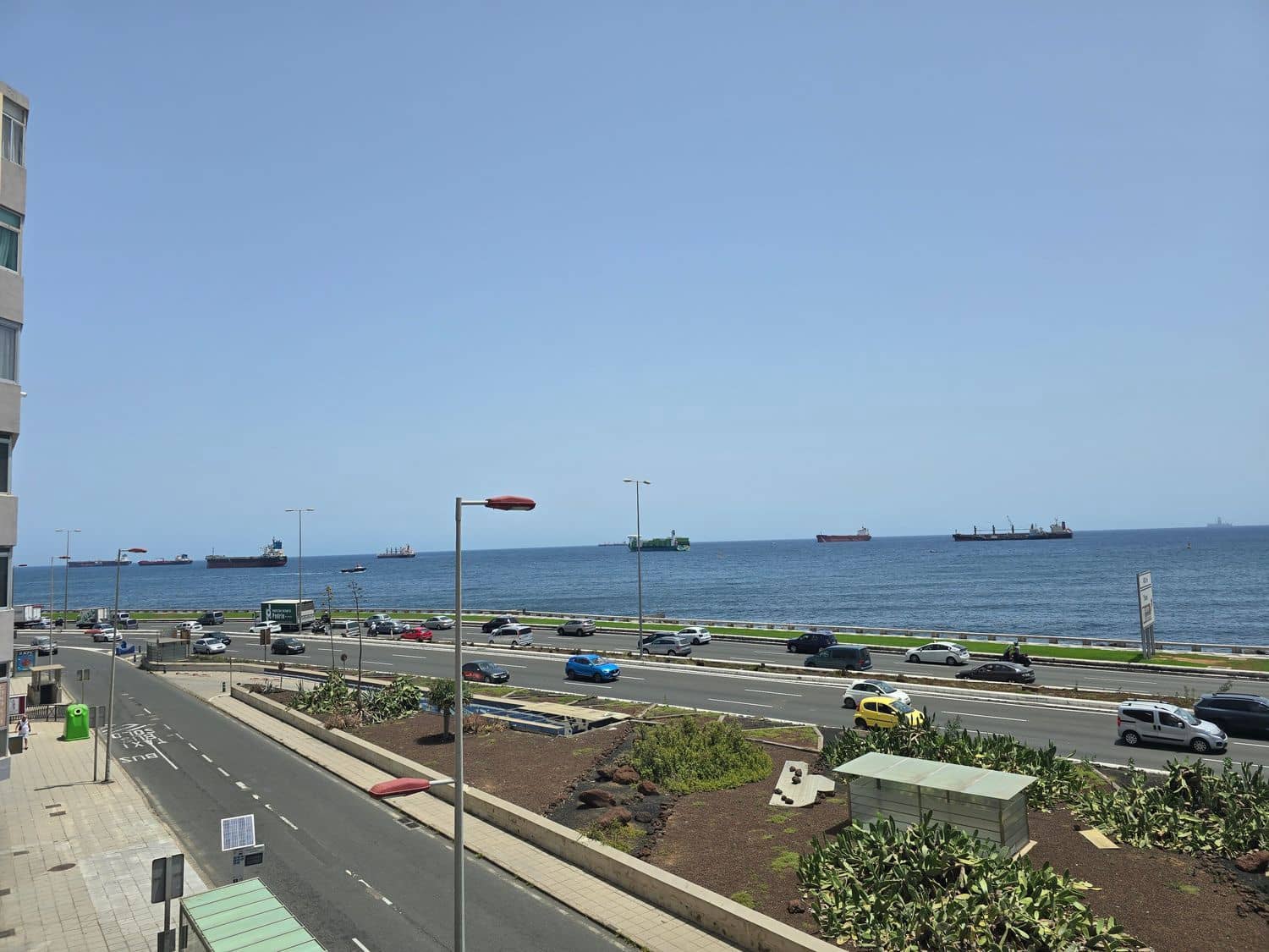 Office for rent in Las Palmas de Gran Canaria - € 700 (Ref: 9949056)