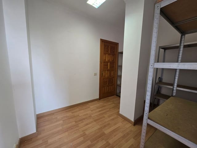 Kantoor te huur in Vegueta, Las Palmas de Gran Canaria - € 700 (Ref: 9949056)