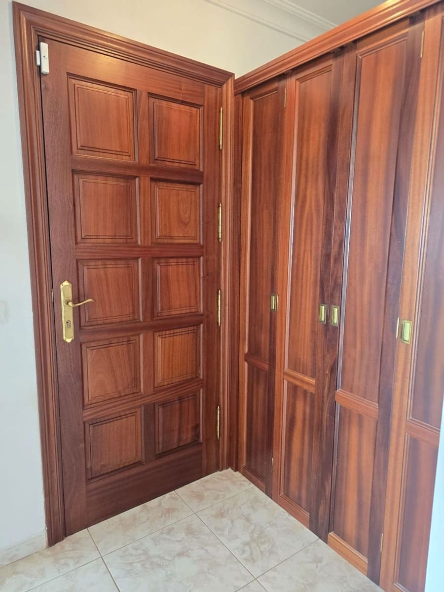 3 sypialnia Apartament na sprzedaż w Santa Cruz de Tenerife z garażem - 217 000 € (Ref: 9949057)