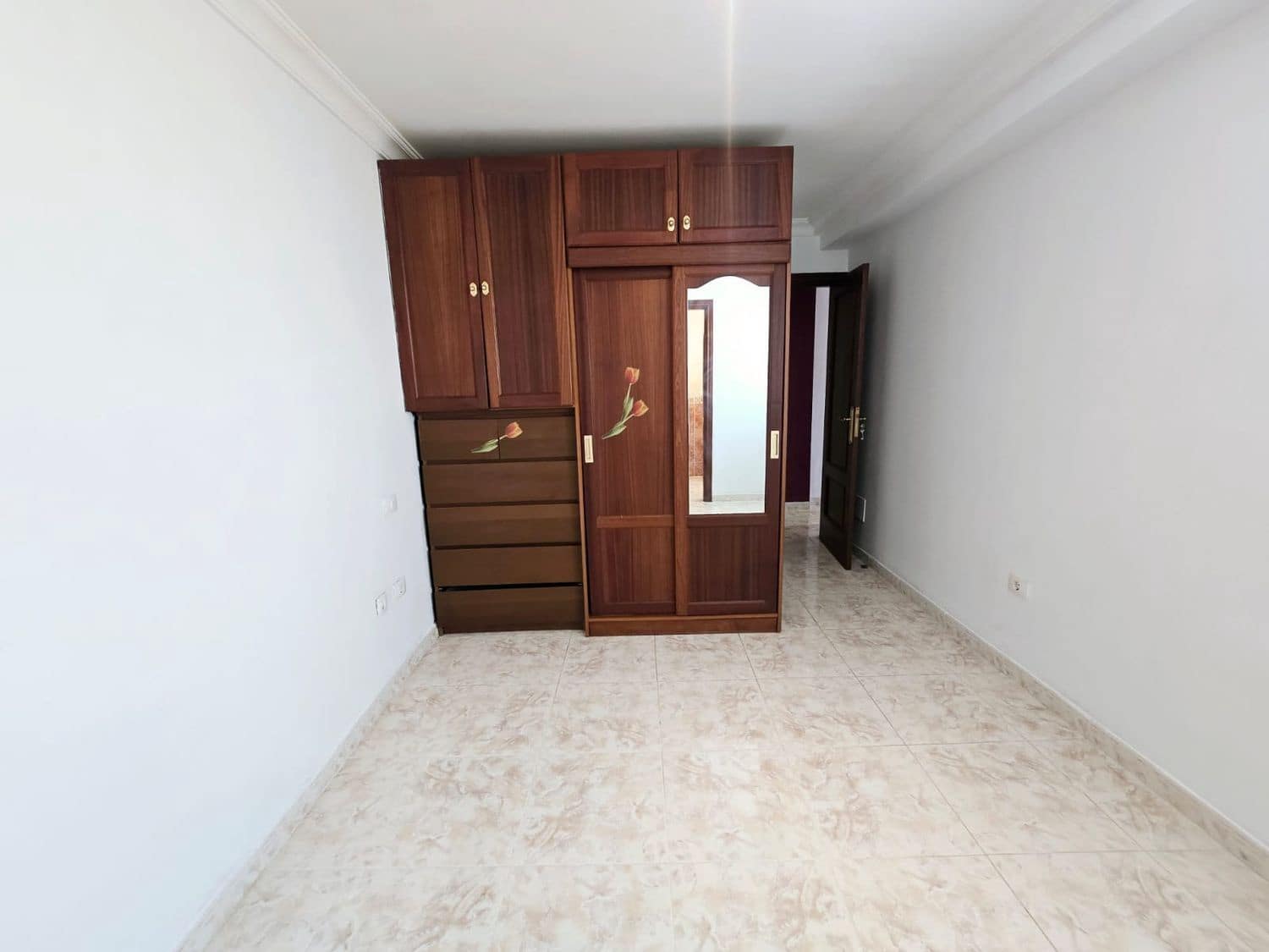 3 sypialnia Apartament na sprzedaż w Santa Cruz de Tenerife z garażem - 217 000 € (Ref: 9949057)