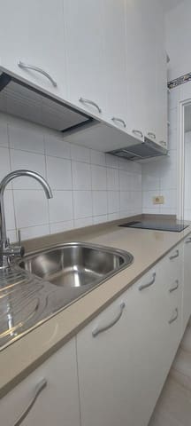 Lejlighed til leje i Ciudad Jardín, Las Palmas de Gran Canaria med garage - € 775 (Ref: 9949058)