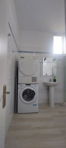 Lejlighed til leje i Ciudad Jardín, Las Palmas de Gran Canaria med garage - € 775 (Ref: 9949058)