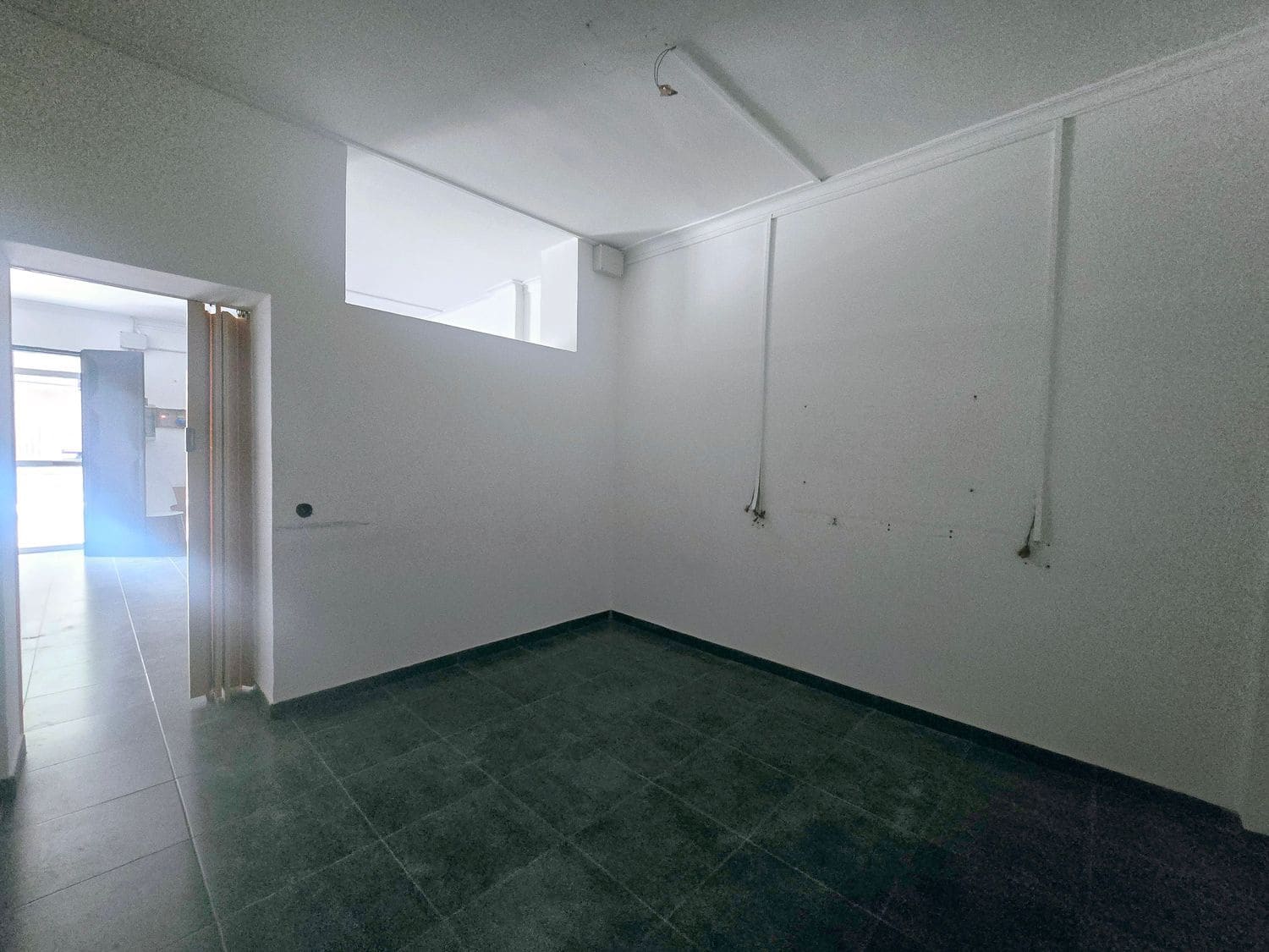 Erhverv til salg i Las Palmas de Gran Canaria - € 79.000 (Ref: 9950920)