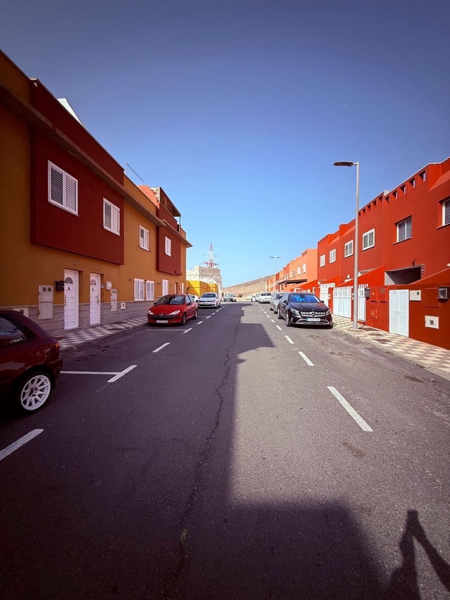2 Zimmer Haus zu verkaufen in Aguimes mit Garage - 315.000 € (Ref: 9950921)