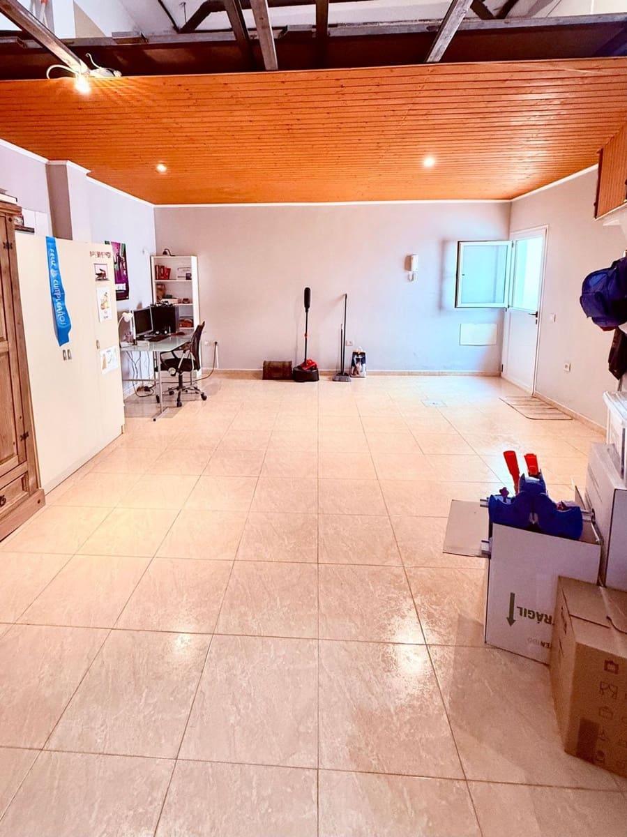 2 Zimmer Haus zu verkaufen in Aguimes mit Garage - 315.000 € (Ref: 9950921)
