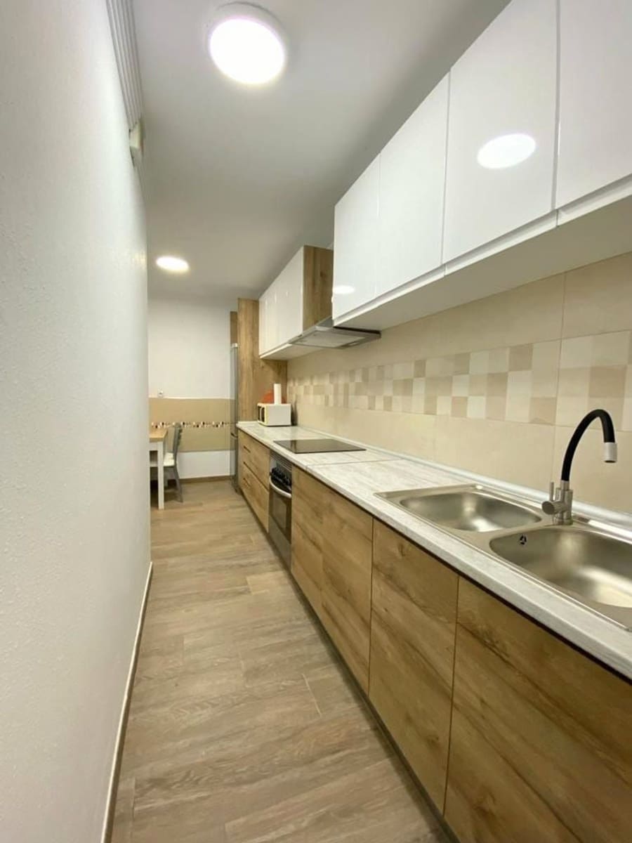 3 camera da letto Appartamento da affittare in Telde con garage - 800 € (Rif: 9953645)