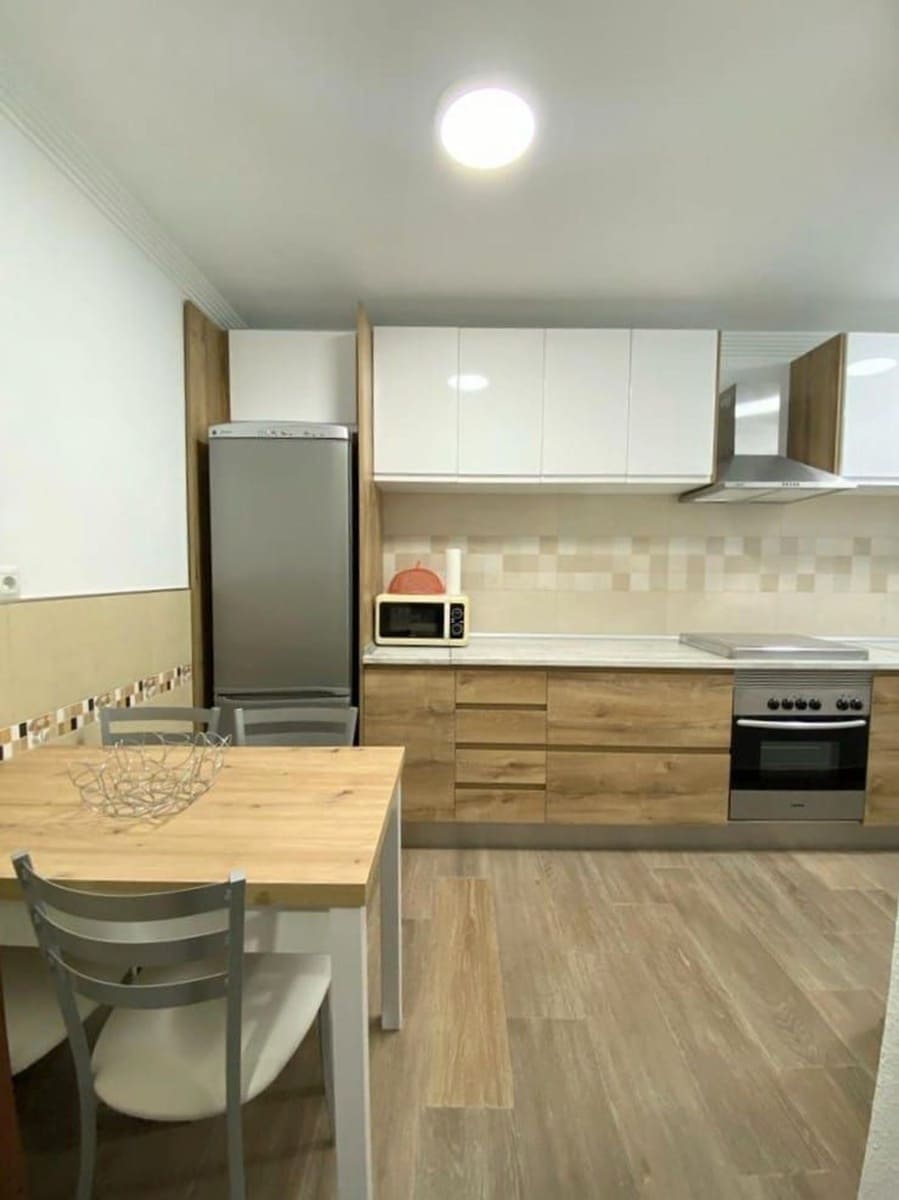 3 camera da letto Appartamento da affittare in Telde con garage - 800 € (Rif: 9953645)
