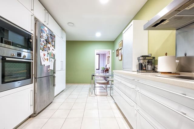 3 sovrum Lägenhet till salu i Triana, Las Palmas de Gran Canaria med garage - 640 000 € (Ref: 9956659)