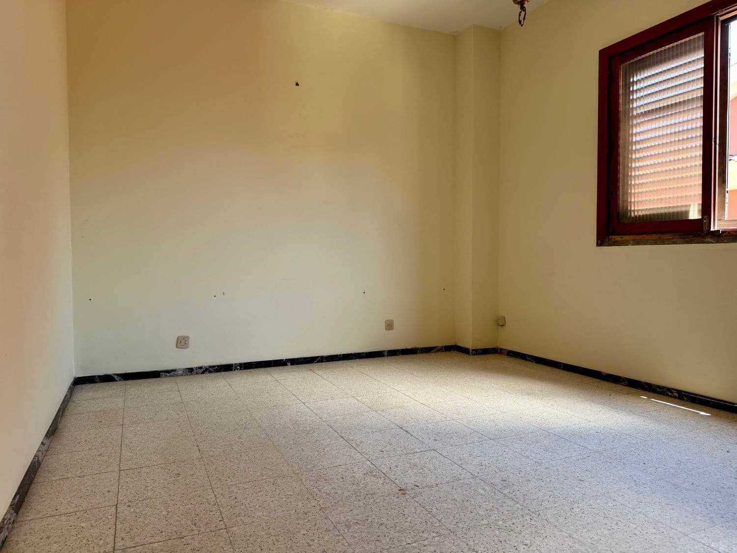 5 bedroom Apartment for sale in Las Palmas de Gran Canaria with garage - € 395,000 (Ref: 9958966)