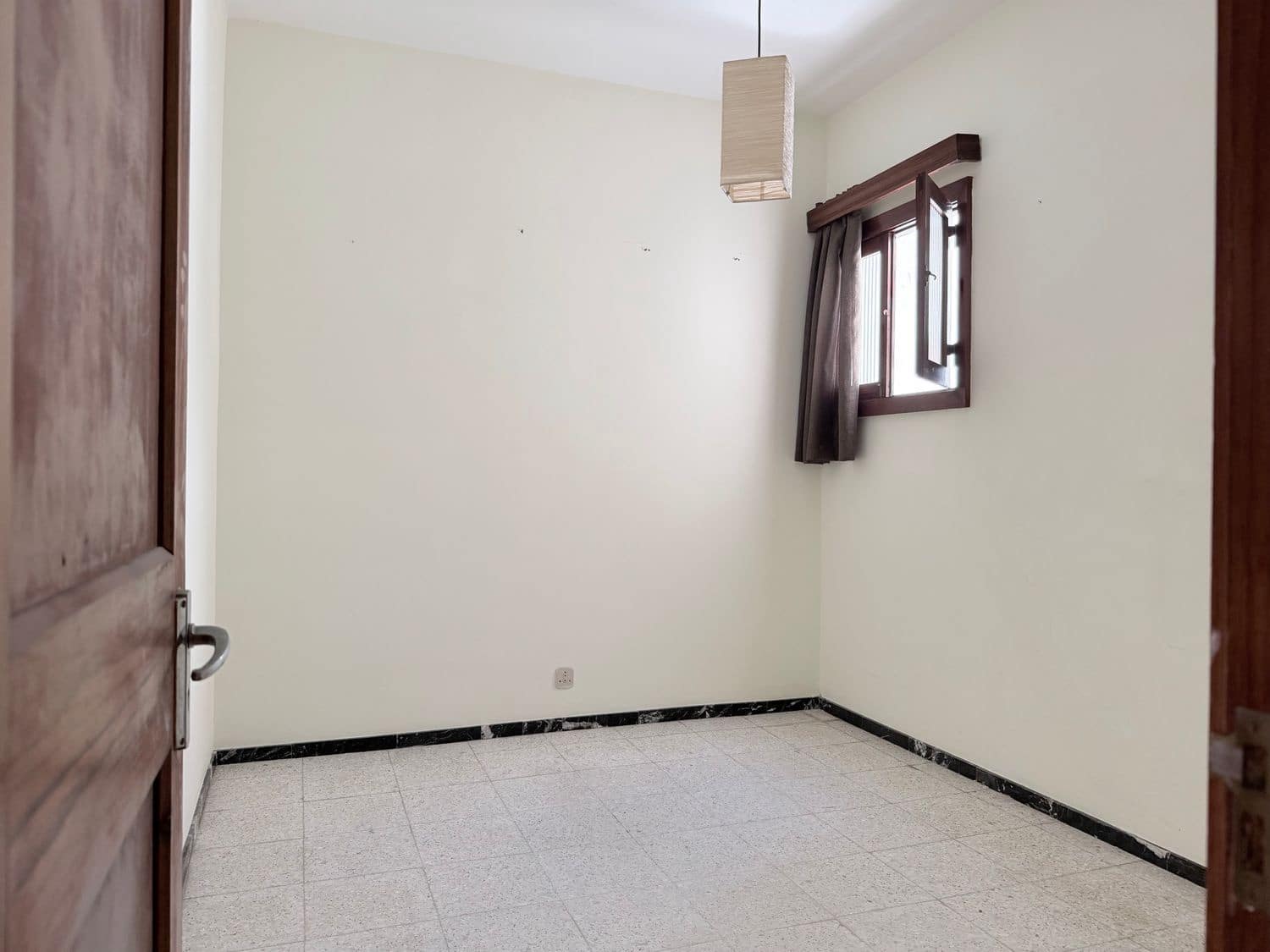 5 bedroom Apartment for sale in Las Palmas de Gran Canaria with garage - € 395,000 (Ref: 9958966)