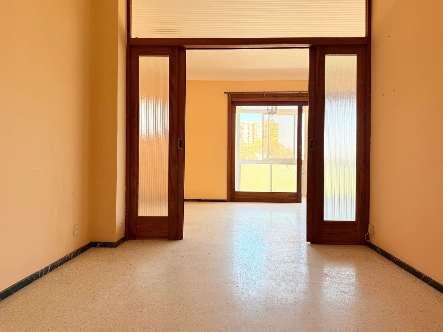 5 bedroom Apartment for sale in Las Palmas de Gran Canaria with garage - € 395,000 (Ref: 9958966)