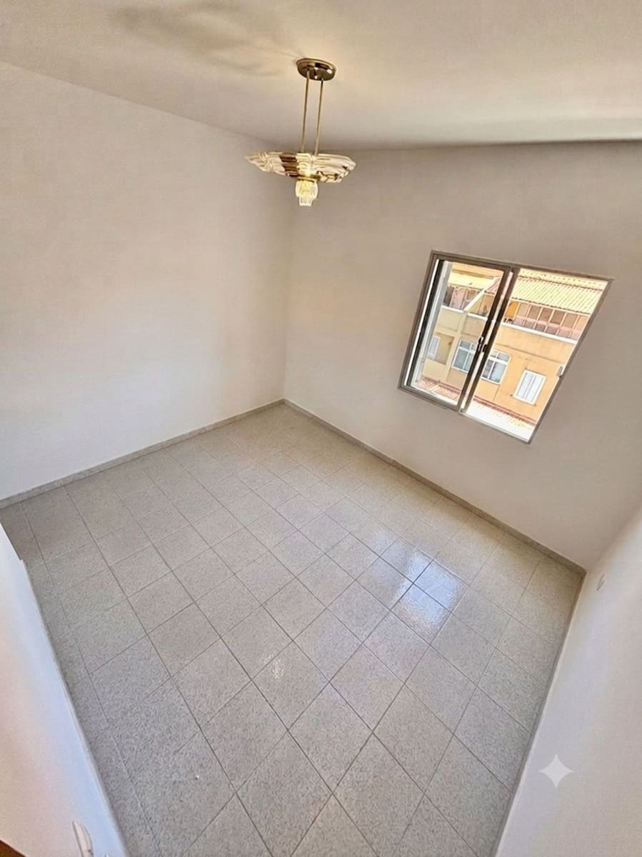 3 bedroom Apartment for sale in Las Palmas de Gran Canaria with garage - € 128,000 (Ref: 9961838)