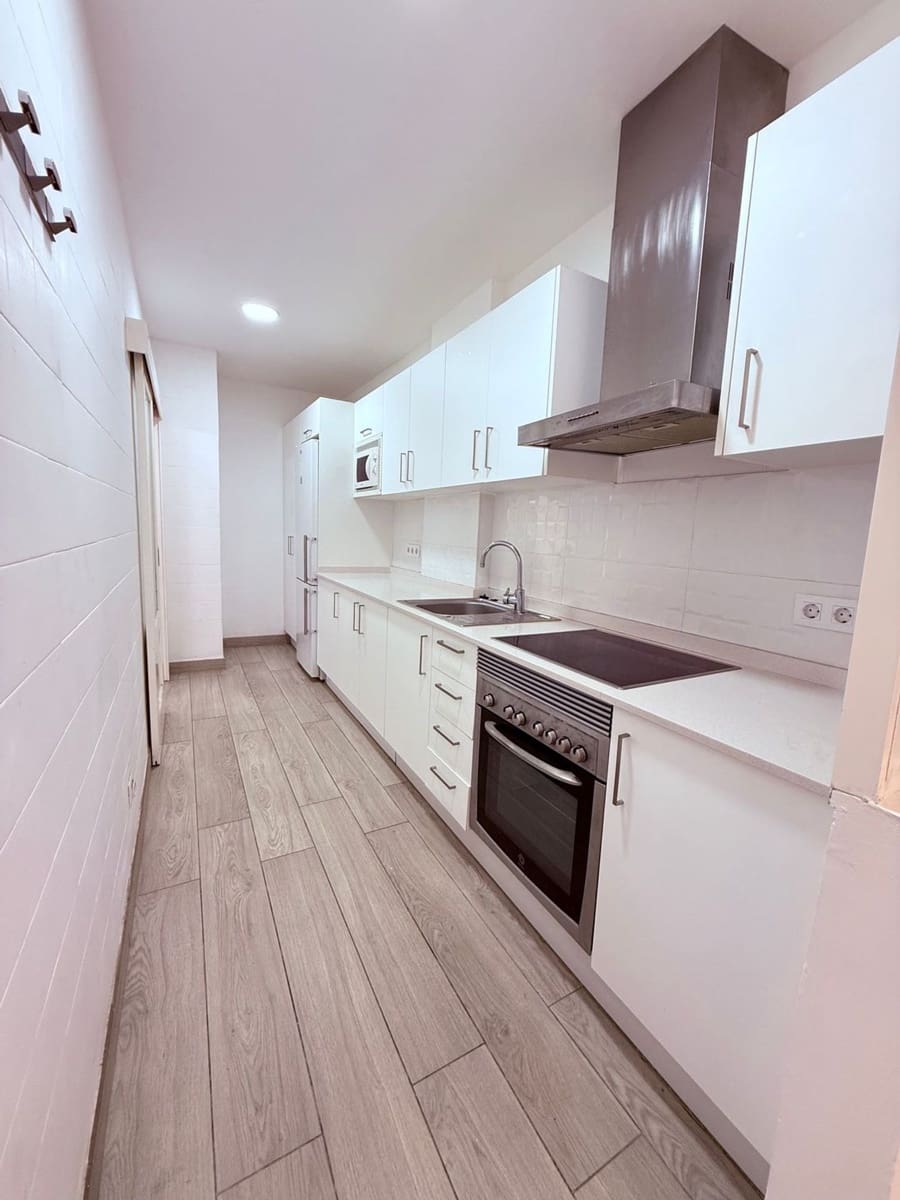 3 sovrum Lägenhet att hyra i Las Palmas de Gran Canaria med garage - 1 500 € (Ref: 9964620)