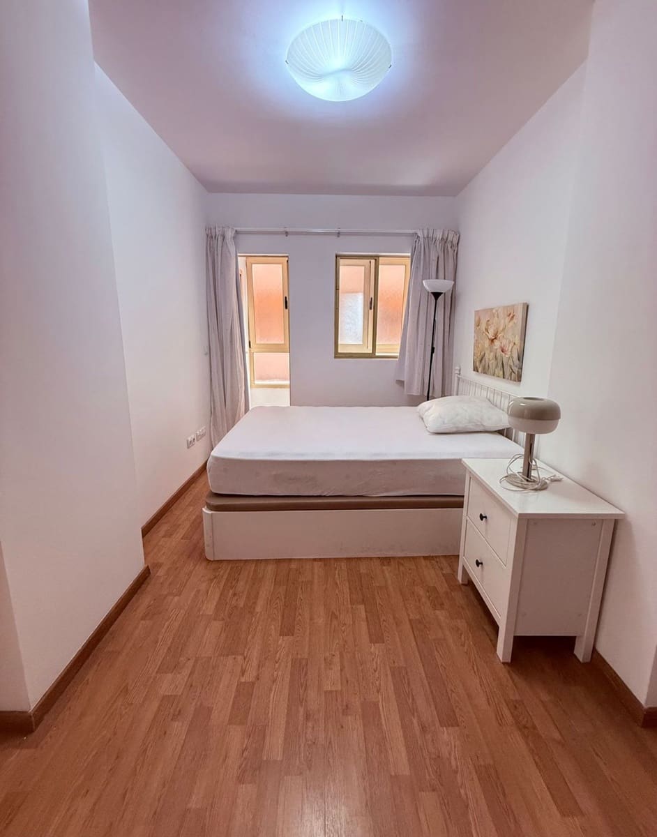 3 sovrum Lägenhet att hyra i Las Palmas de Gran Canaria med garage - 1 500 € (Ref: 9964620)