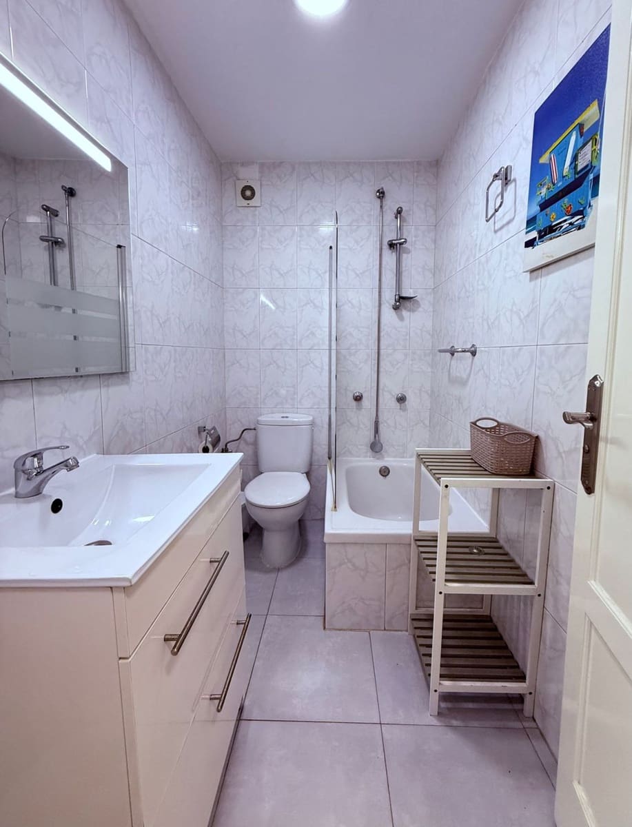 3 sovrum Lägenhet att hyra i Las Palmas de Gran Canaria med garage - 1 500 € (Ref: 9964620)