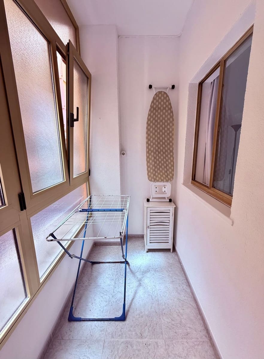 3 sovrum Lägenhet att hyra i Las Palmas de Gran Canaria med garage - 1 500 € (Ref: 9964620)