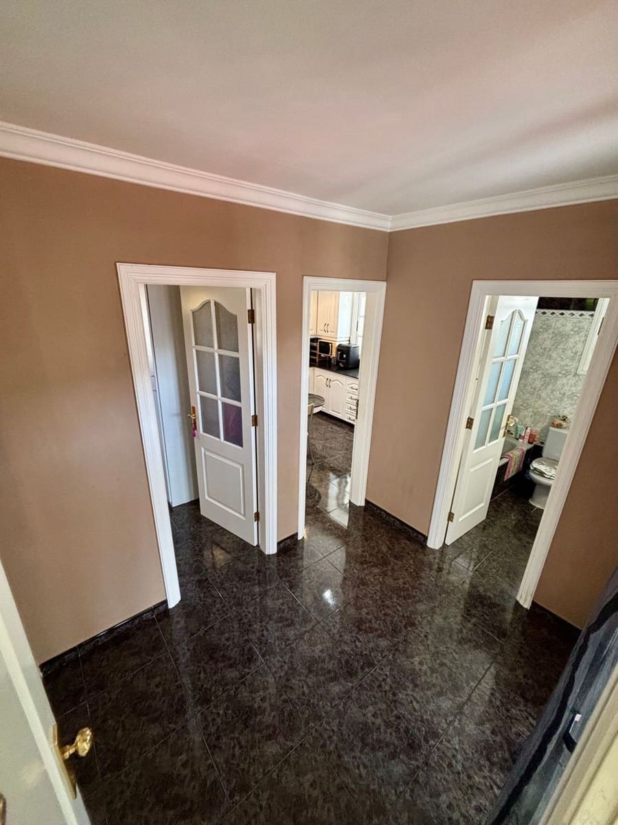 6 bedroom Finca/Country House for sale in Santa Maria de Guia de Gran Canaria with garage - € 299,000 (Ref: 9964622)