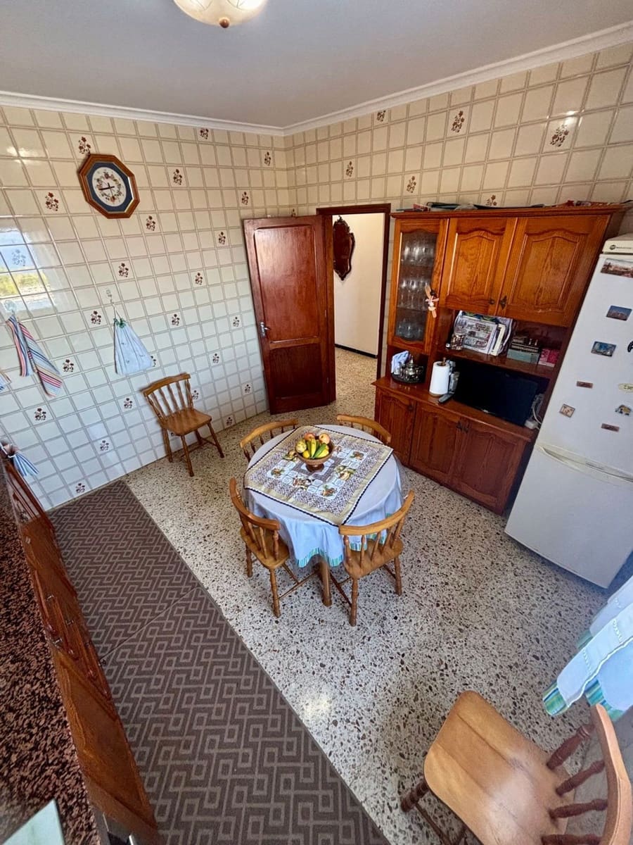 6 bedroom Finca/Country House for sale in Santa Maria de Guia de Gran Canaria with garage - € 299,000 (Ref: 9964622)