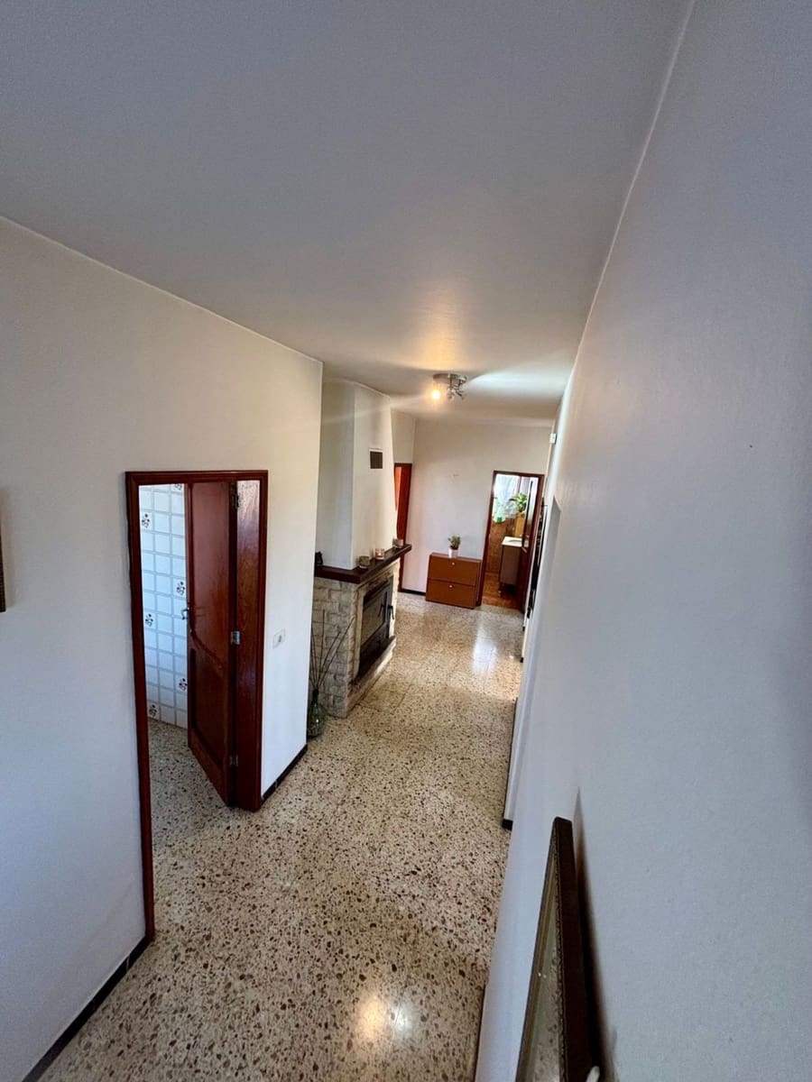 6 bedroom Finca/Country House for sale in Santa Maria de Guia de Gran Canaria with garage - € 299,000 (Ref: 9964622)