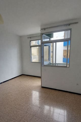 2 soveværelse Lejlighed til leje i Isleta, Las Palmas de Gran Canaria med garage - € 730 (Ref: 9974538)