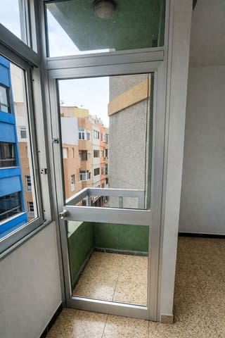 2 soveværelse Lejlighed til leje i Isleta, Las Palmas de Gran Canaria med garage - € 730 (Ref: 9974538)