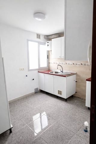 2 soveværelse Lejlighed til leje i Isleta, Las Palmas de Gran Canaria med garage - € 730 (Ref: 9974538)